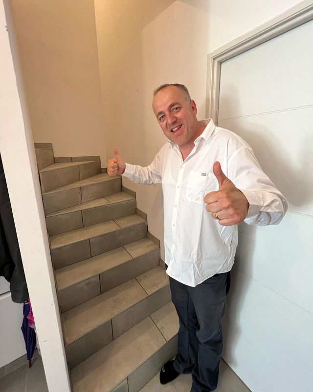 Client satisfait : escalier carrelé